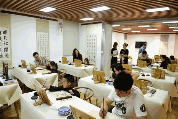 闫锐敏书法教育